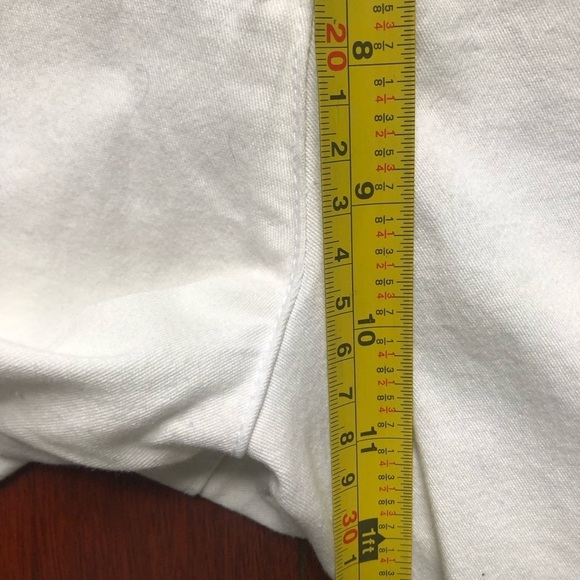 Cleo Cotton Crisp White Belted Shorts size 10P - Picture 6 of 9